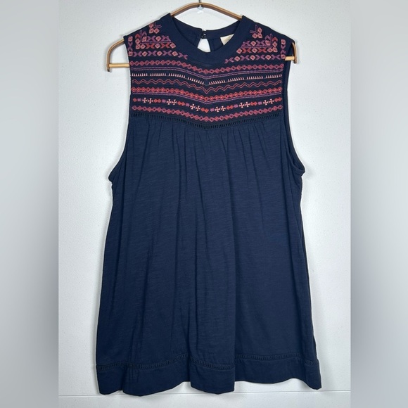 Knox Rose Tops - Knox Rose Embroidered Navy Sleeveless Top. Size XXL.